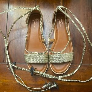 NWOB Women's Crown Vintage Preslen Gladiator Sandals - Size 7
